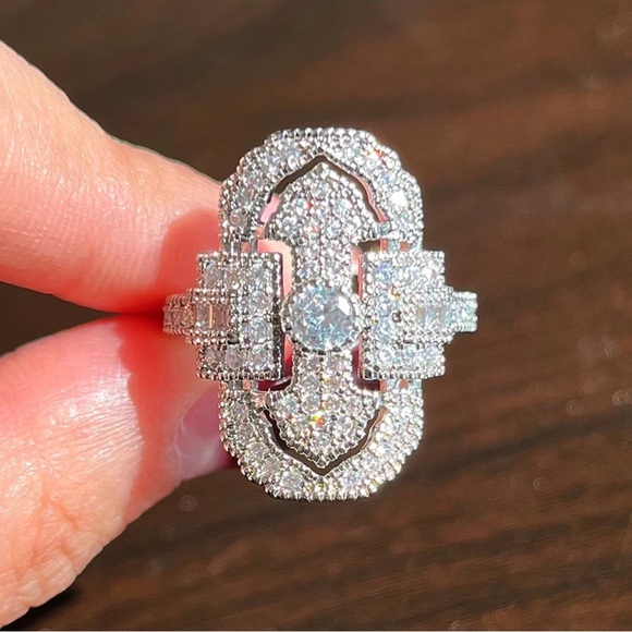 Silver Art Deco Statement Ring - Picture 4 of 5